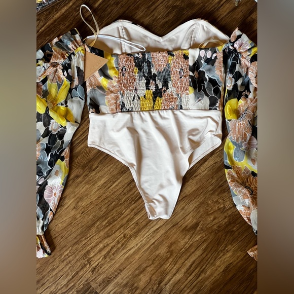 NWT Seven Wonders Floral Off Shoulder Body Suit - Picture 7 of 9